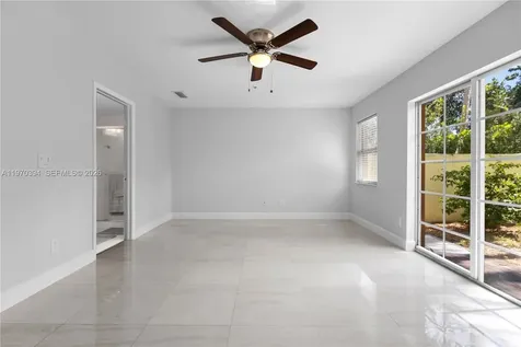 621 NE 8th Avenue Fort Lauderdale FL 33304