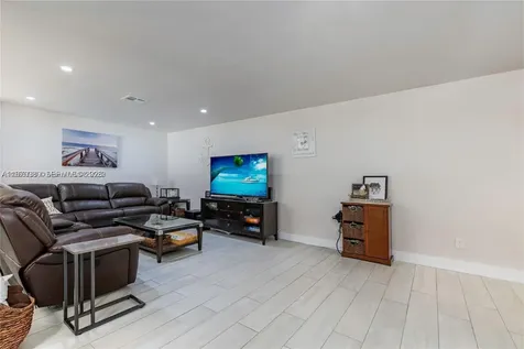 3559 Magellan Circle Aventura FL 33180