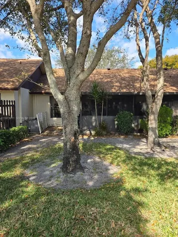 79 Via De Casas Norte Boynton Beach FL 33426