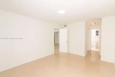 447 NE 195th Street Miami FL 33179