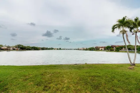 447 NE 195th Street Miami FL 33179