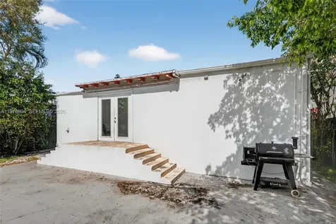 620 SW 27th Road Miami FL 33129