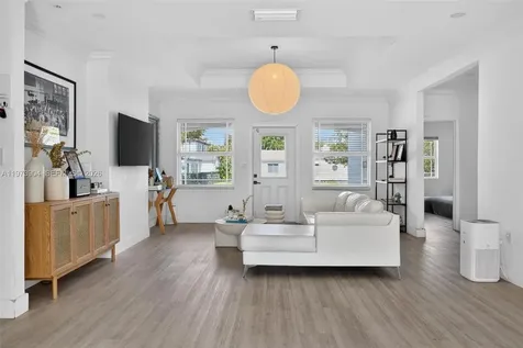620 SW 27th Road Miami FL 33129