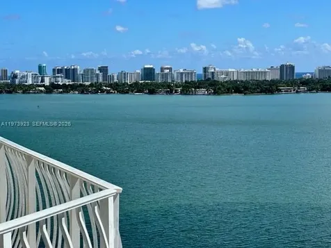 7601 E Treasure Drive North Bay Village FL 33141