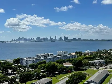 7601 E Treasure Drive North Bay Village FL 33141