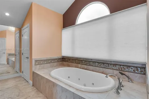 1218 Mockingbird Road Key Largo FL 33037
