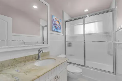 1218 Mockingbird Road Key Largo FL 33037