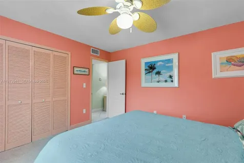 1218 Mockingbird Road Key Largo FL 33037