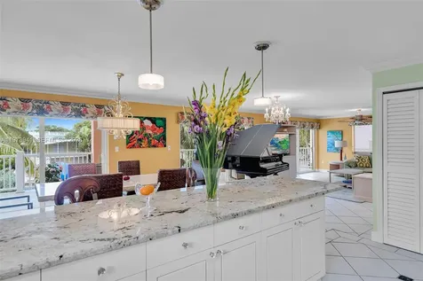 1218 Mockingbird Road Key Largo FL 33037