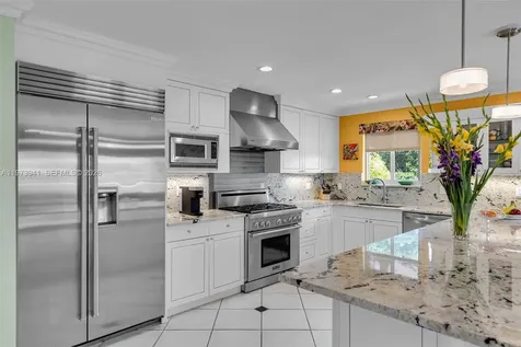 1218 Mockingbird Road Key Largo FL 33037