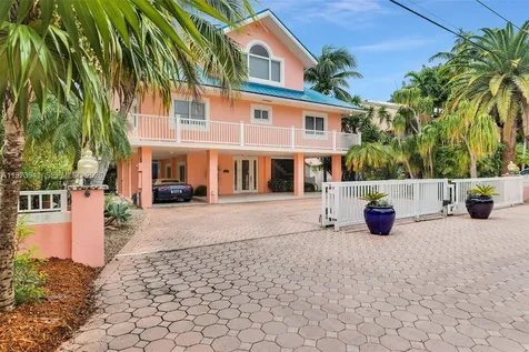 1218 Mockingbird Road Key Largo FL 33037