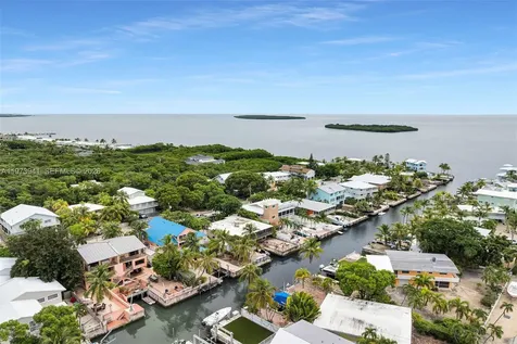 1218 Mockingbird Road Key Largo FL 33037