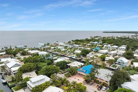1218 Mockingbird Road Key Largo FL 33037