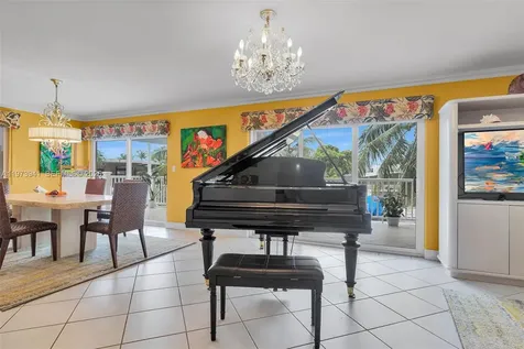 1218 Mockingbird Road Key Largo FL 33037