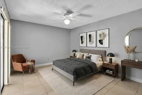 3252 Foxcroft Road Miramar FL 33025