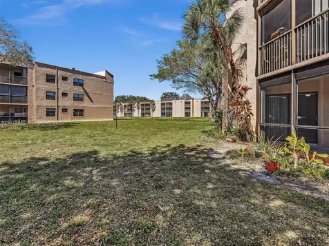3252 Foxcroft Road Miramar FL 33025