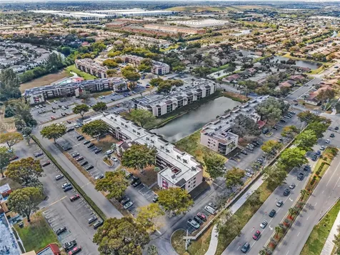 3252 Foxcroft Road Miramar FL 33025