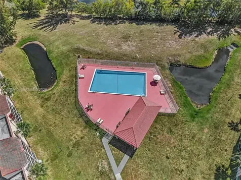 3252 Foxcroft Road Miramar FL 33025