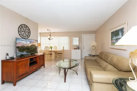 3131 S Ocean Drive Hallandale Beach FL 33009
