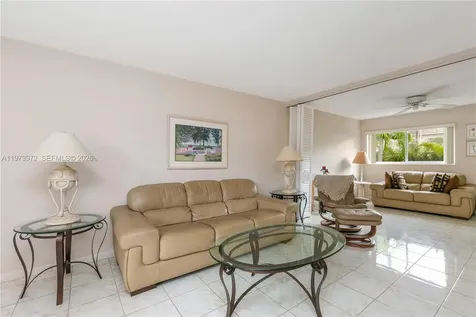 3131 S Ocean Drive Hallandale Beach FL 33009
