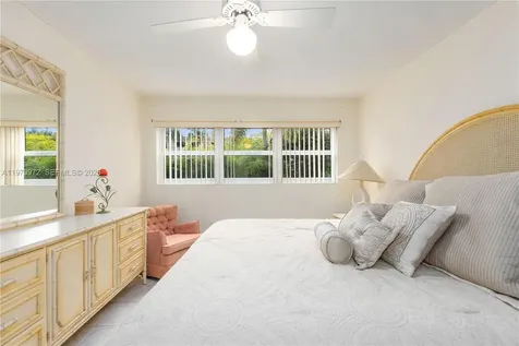 3131 S Ocean Drive Hallandale Beach FL 33009