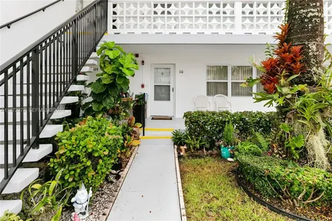 3131 S Ocean Drive Hallandale Beach FL 33009