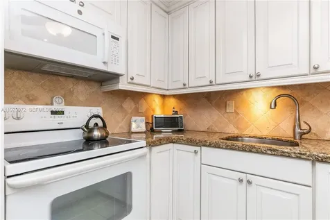 3131 S Ocean Drive Hallandale Beach FL 33009