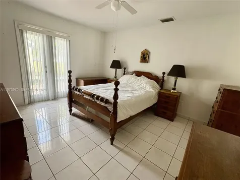 10611 SW 23rd Terrace Miami FL 33165