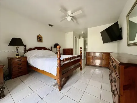 10611 SW 23rd Terrace Miami FL 33165