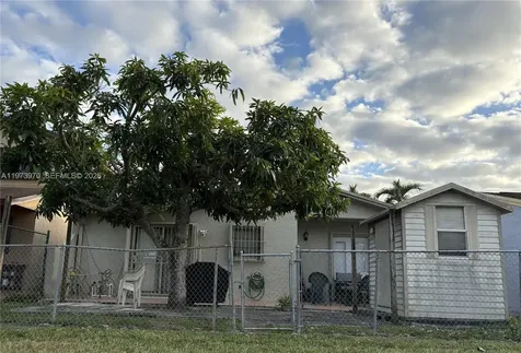 10611 SW 23rd Terrace Miami FL 33165
