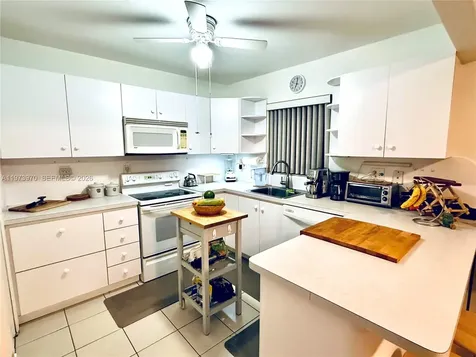 10611 SW 23rd Terrace Miami FL 33165