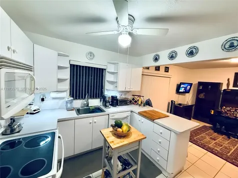 10611 SW 23rd Terrace Miami FL 33165