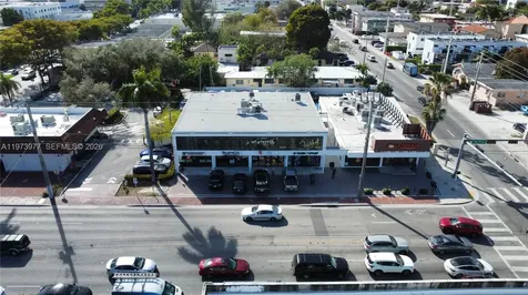 700 SW 17th Avenue Miami FL 33135
