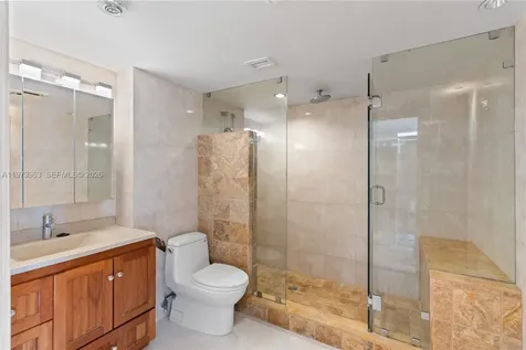 3675 N Country Club Drive Aventura FL 33180