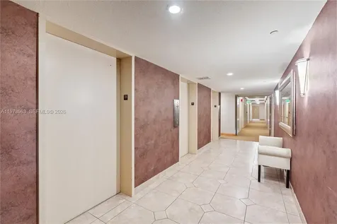 3675 N Country Club Drive Aventura FL 33180