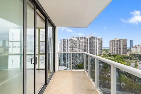 3675 N Country Club Drive Aventura FL 33180