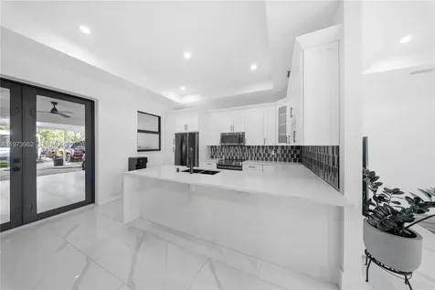 4163 31st Avenue NE Naples FL 34120