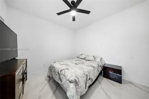 4163 31st Avenue NE Naples FL 34120