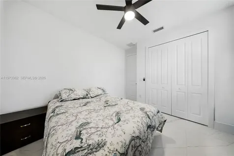 4163 31st Avenue NE Naples FL 34120