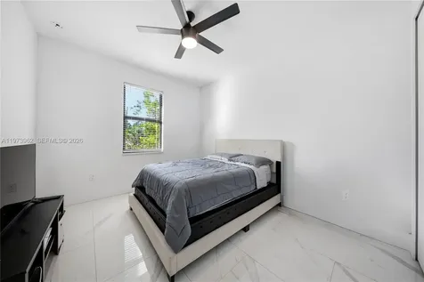 4163 31st Avenue NE Naples FL 34120