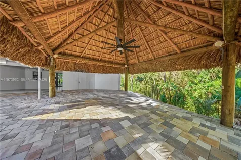 4163 31st Avenue NE Naples FL 34120