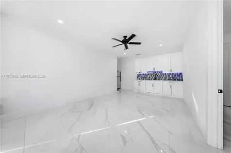 4163 31st Avenue NE Naples FL 34120