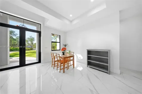 4163 31st Avenue NE Naples FL 34120