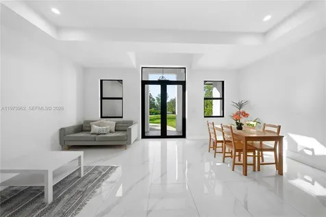 4163 31st Avenue NE Naples FL 34120