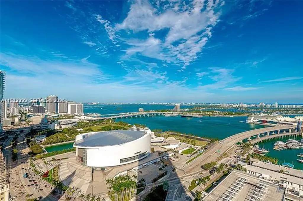 398 NE 5th Street Miami FL 33132