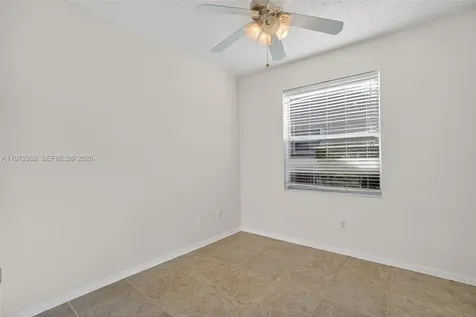 2385 SE 7th Place Homestead FL 33033