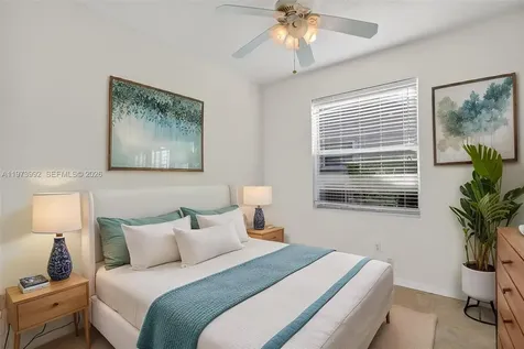 2385 SE 7th Place Homestead FL 33033