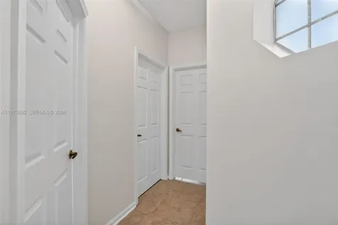 2385 SE 7th Place Homestead FL 33033