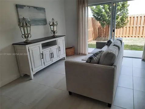 445 NW 12th Avenue Florida City FL 33034