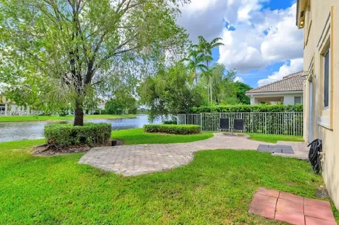 1386 Canary Island Drive Weston FL 33327